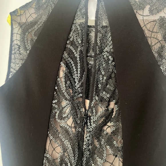 Evening gown black and nude with lace - Picture 5 of 8